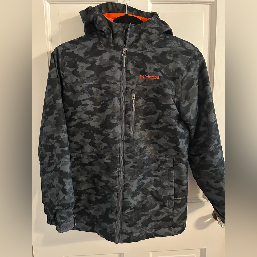 Columbia Boys Ski Jacket - Size Medium (10/12)